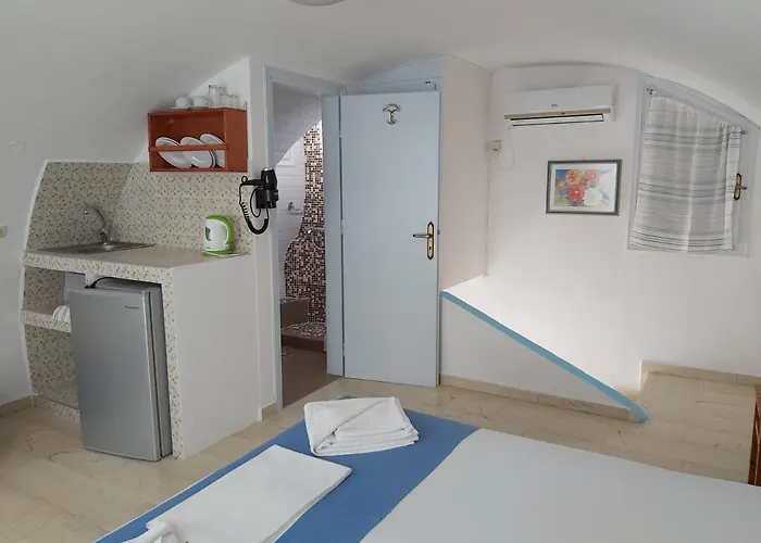 Stavros * Perivolos (Santorini)