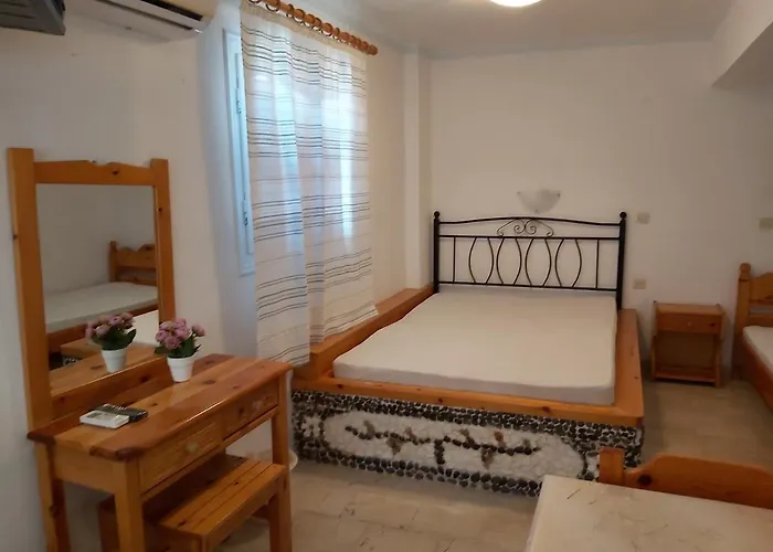 Stavros Perivolos (Santorini)