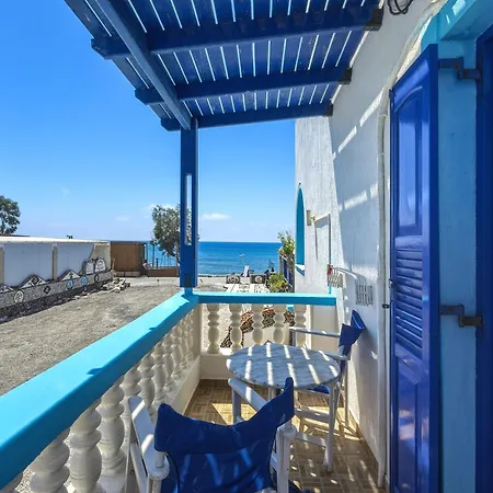 Stavros Beachfront Domes By Kottas Hotell