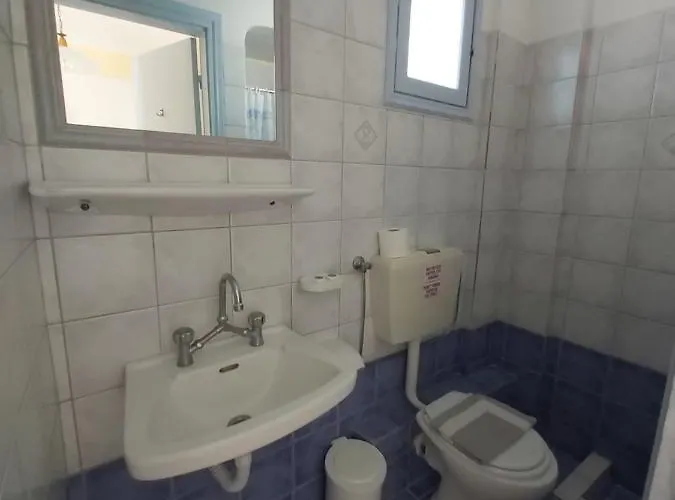 Stavros 佩里沃罗