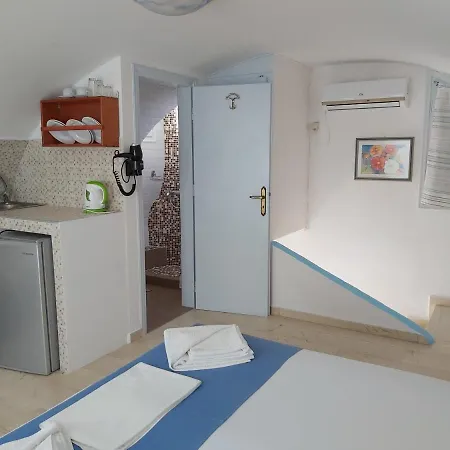 Stavros * Perivolos (Santorini)