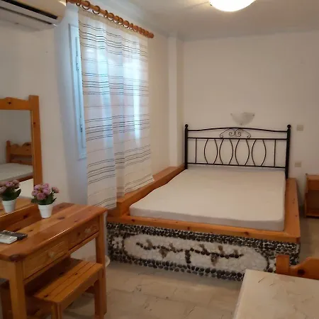 Stavros Perivolos (Santorini)